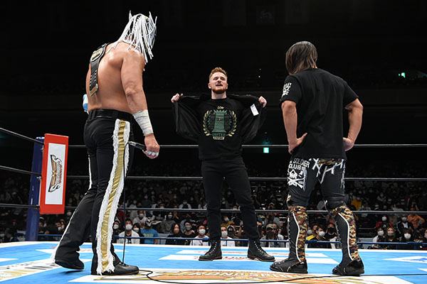Francesco Akira debutta alla New Japan Pro Wrestling!